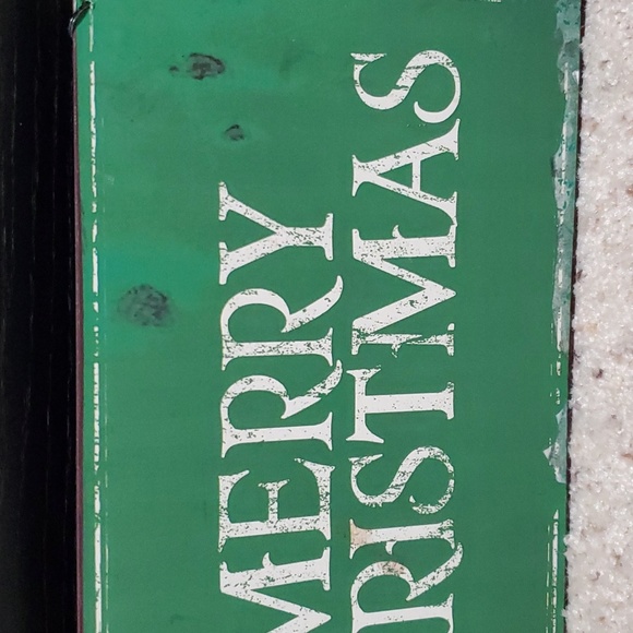 Green metal sign - Picture 2 of 6